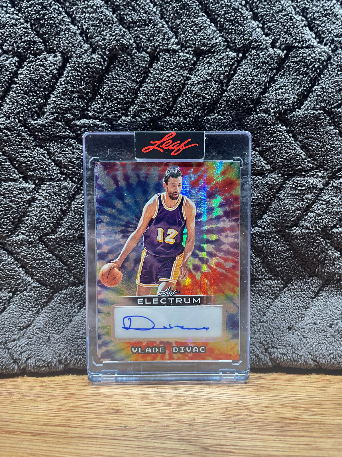 Vlade Divac Autographed 2025 Leaf Electrum - Numbered 4/8