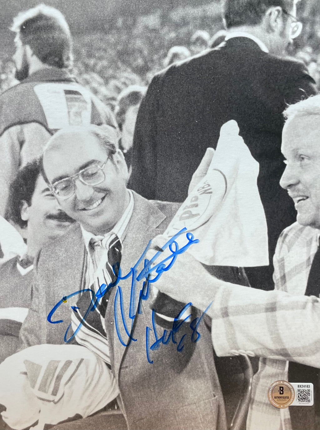 Dick Vitale Autographed 8x10 Photograph - Beckett Certified