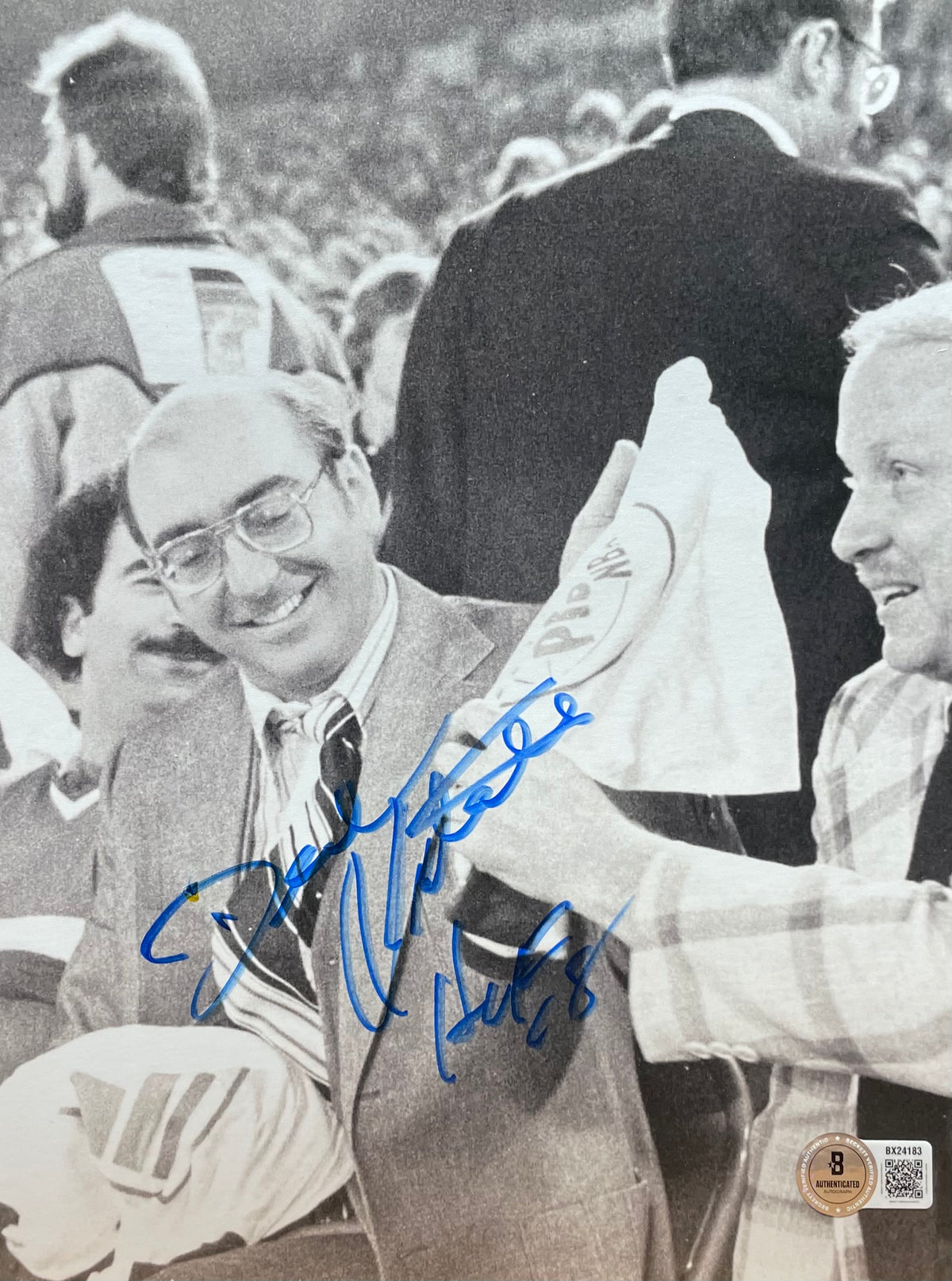 Dick Vitale Autographed 8x10 Photograph - Beckett Certified