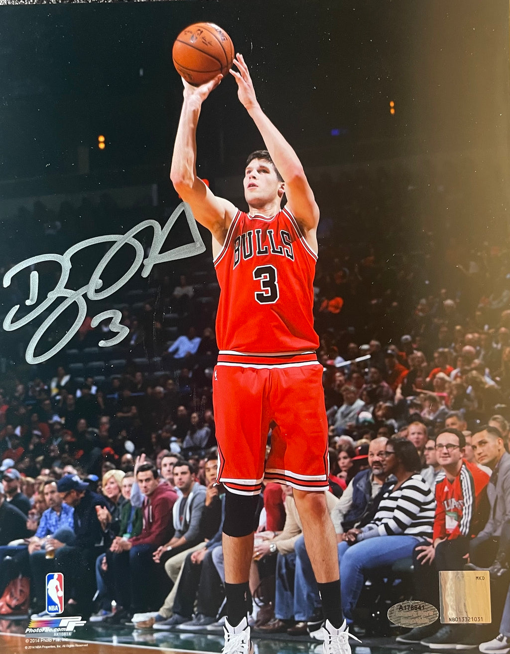 Doug McDermott Autographed 8x10 Photograph - Schwartz Certified