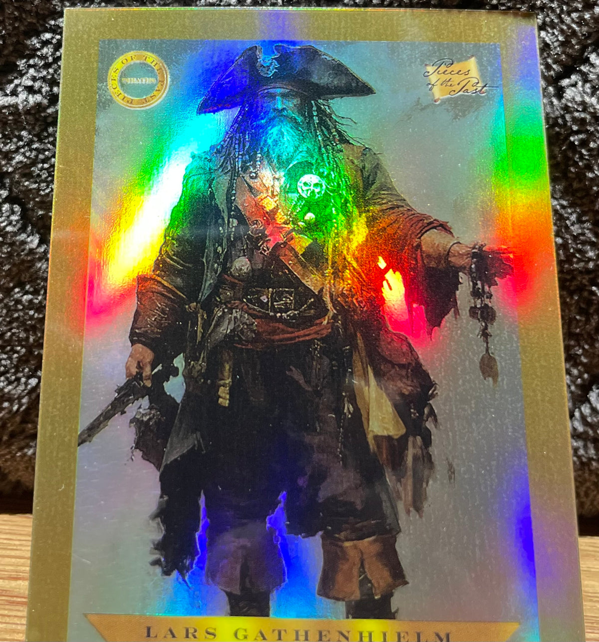 Lars Gathenhiels - 2025 Pieces of the Past - Pirate Edition - Gold Rainbow Parallel - Numbered 4/10