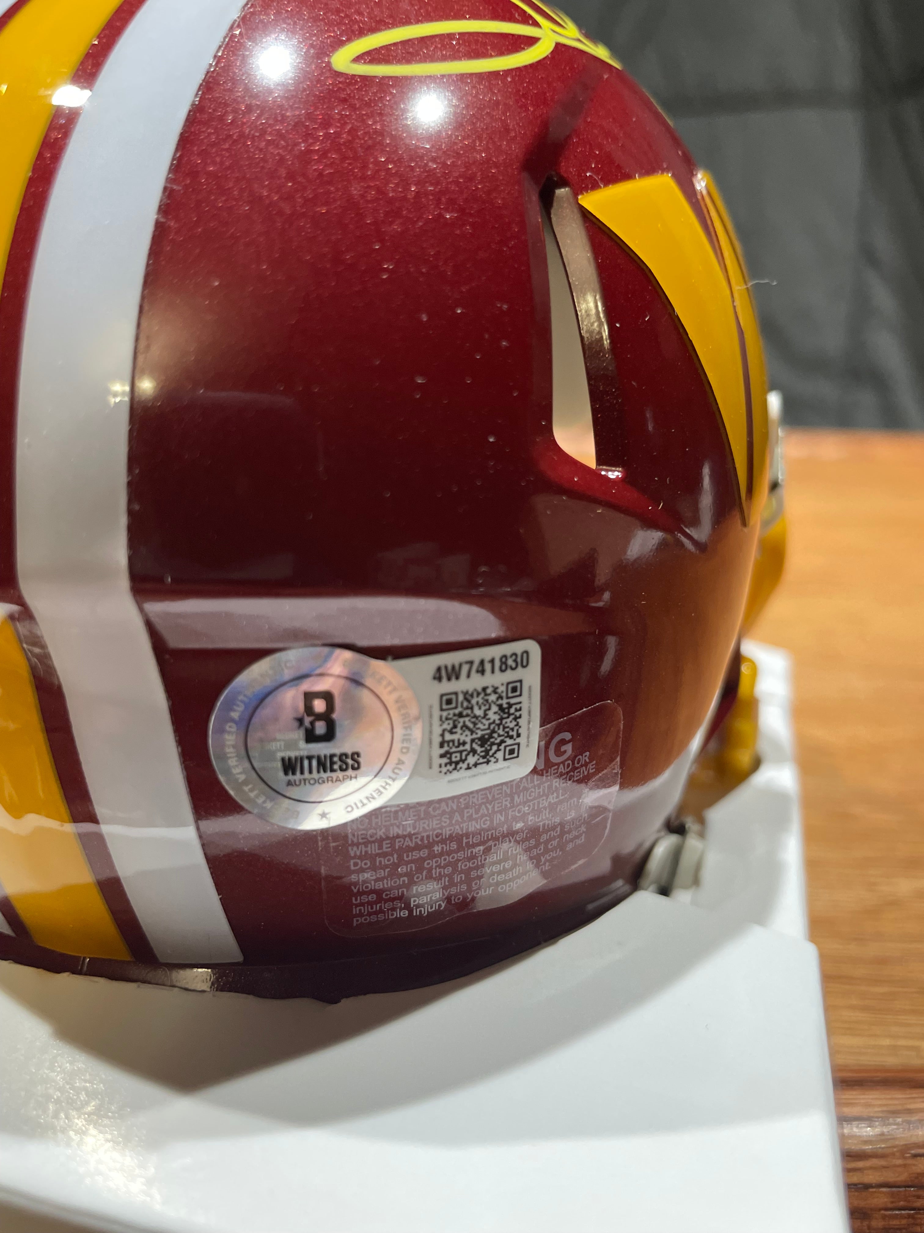Clinton Portis Autographed Commanders Mini Helmet- Beckett Hologram